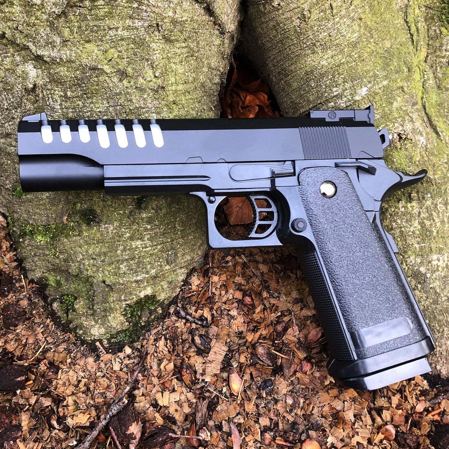 Rayline Softair V17 Voll Metall Softair (Manuell Federdruck), Nachbau im Maßstab 1:1, Länge: 22cm, Gewicht: 450g, Kaliber: 6mm, Farbe: Schwarz - (unter 0,5 Joule - ab 14 Jahre)